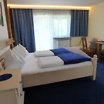 Panoramahotel ホテル 3*