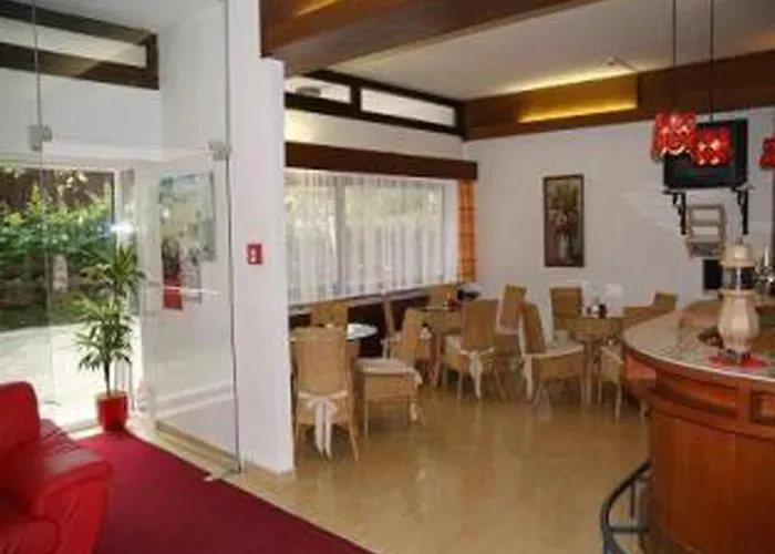 Panoramahotel Hotell 3*